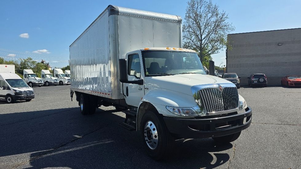 Medium Duty Box Truck-Light and Medium Duty Trucks-International-2022-MV607-Concord-NC-257,083\n\t\tmiles-$ 49,250 - Image 1