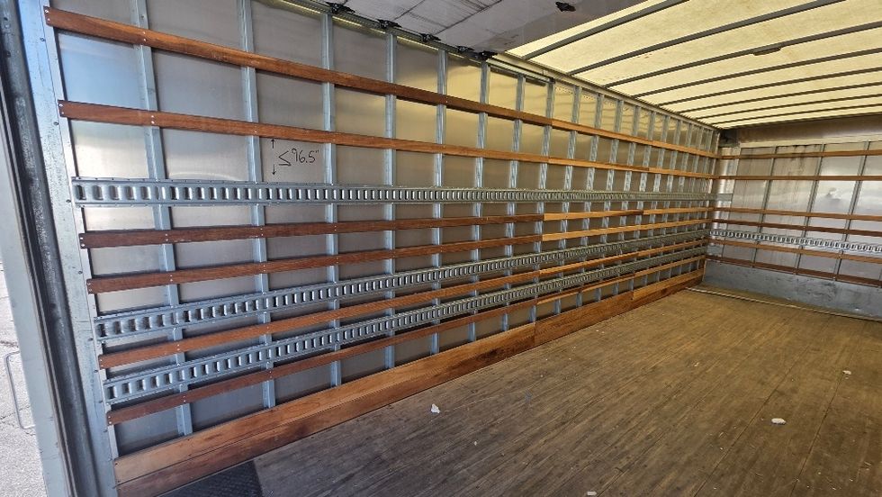 Medium Duty Box Truck-Light and Medium Duty Trucks-International-2022-MV607-Concord-NC-257,083\n\t\tmiles-$ 49,250 - Image 11