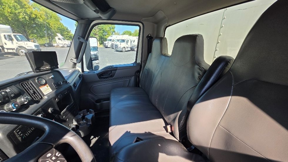 Medium Duty Box Truck-Light and Medium Duty Trucks-International-2022-MV607-Concord-NC-257,083\n\t\tmiles-$ 49,250 - Image 18