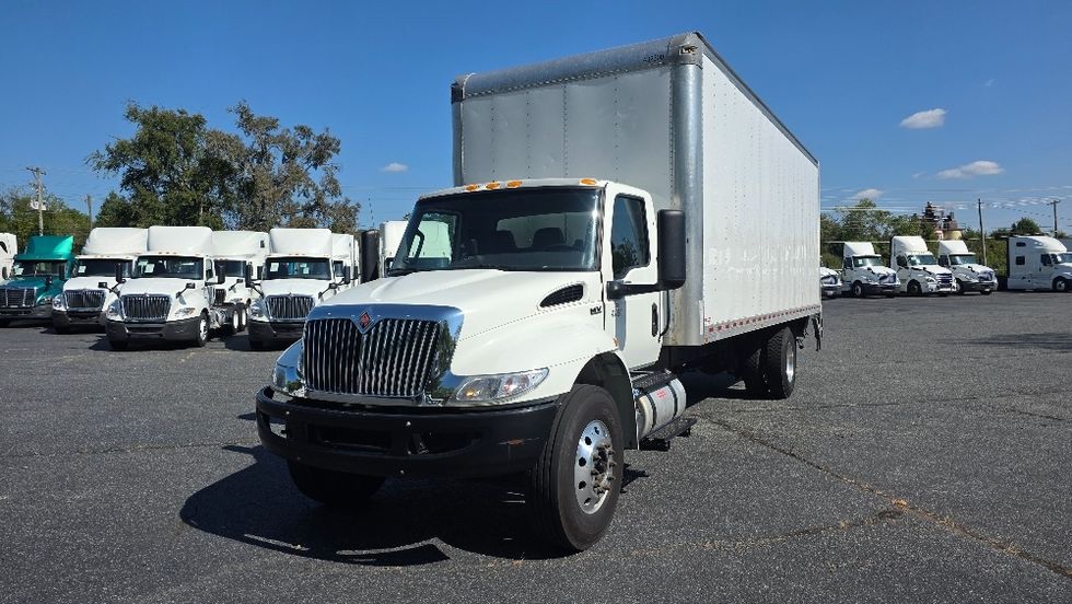 Medium Duty Box Truck-Light and Medium Duty Trucks-International-2022-MV607-Concord-NC-257,083\n\t\tmiles-$ 49,250 - Image 3