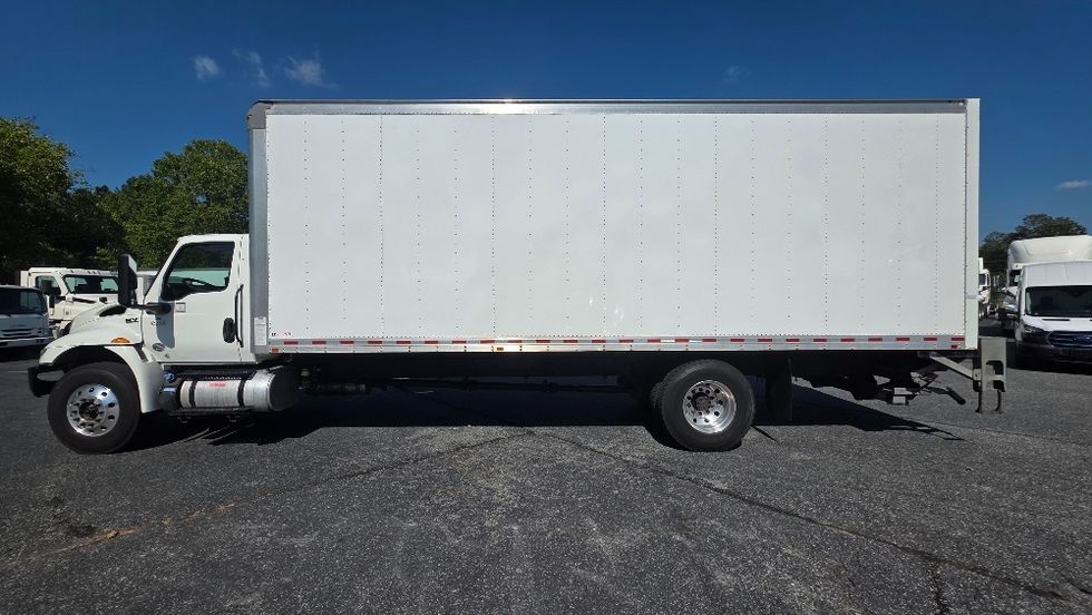 Medium Duty Box Truck-Light and Medium Duty Trucks-International-2022-MV607-Concord-NC-257,083\n\t\tmiles-$ 49,250 - Image 4