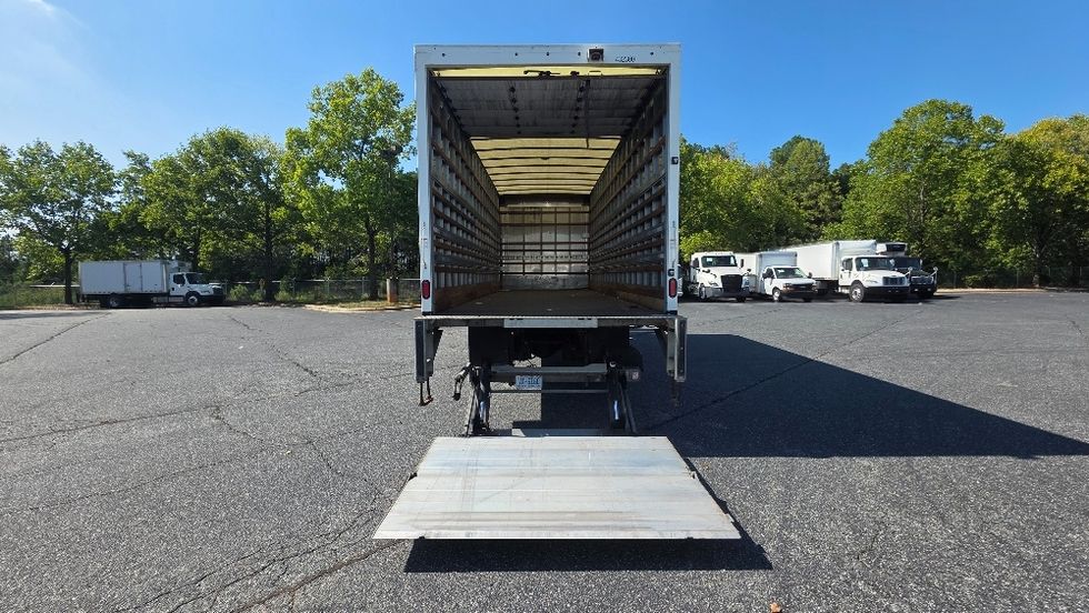 Medium Duty Box Truck-Light and Medium Duty Trucks-International-2022-MV607-Concord-NC-257,083\n\t\tmiles-$ 49,250 - Image 9