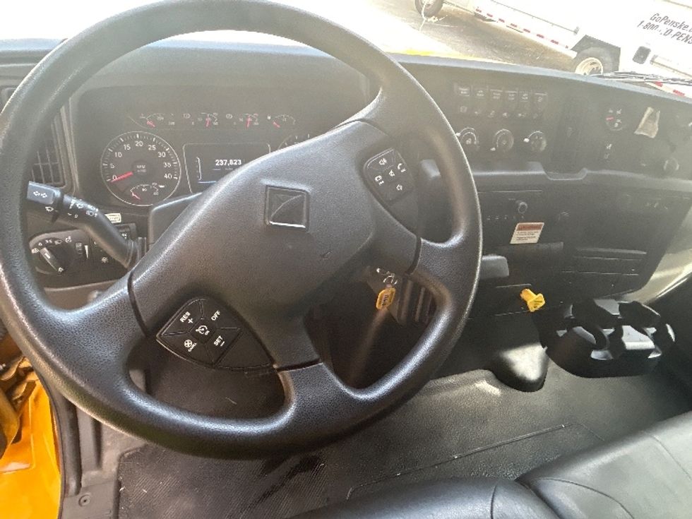 Medium Duty Box Truck-Light and Medium Duty Trucks-International-2022-MV607-Conyers-GA-245,613\n\t\tmiles-$ 47,750 - Image 18