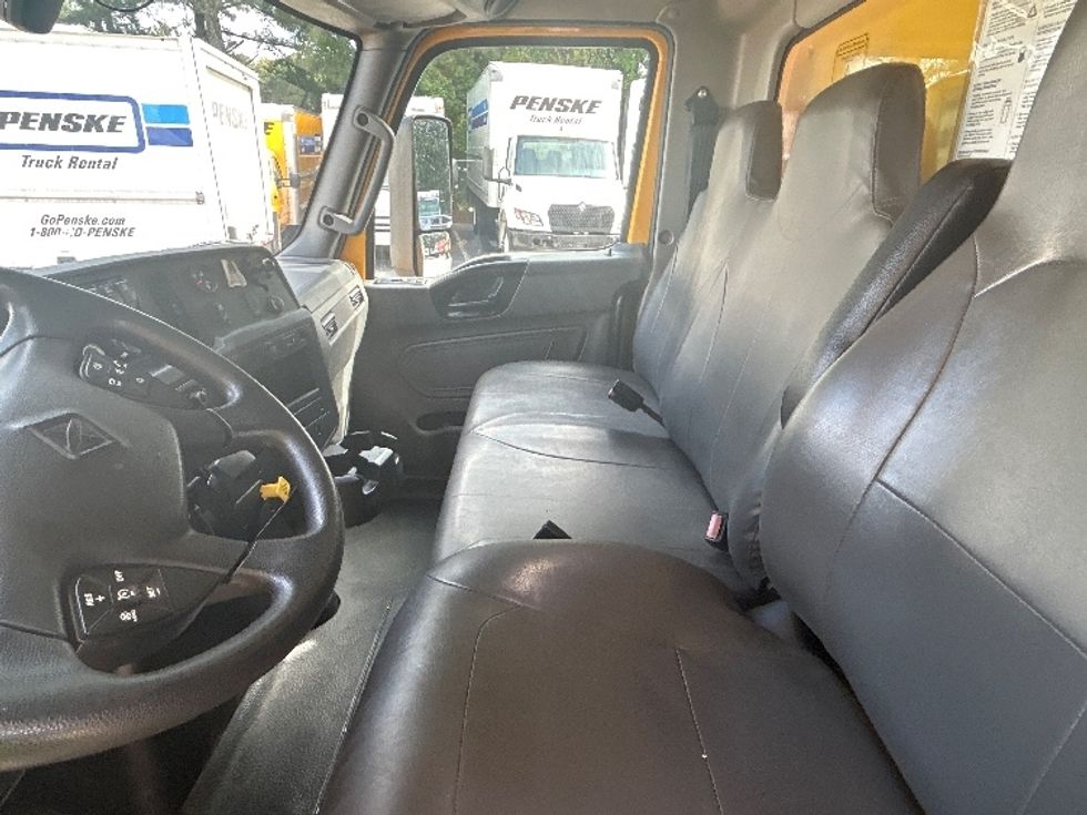 Medium Duty Box Truck-Light and Medium Duty Trucks-International-2022-MV607-Conyers-GA-245,613\n\t\tmiles-$ 47,750 - Image 19
