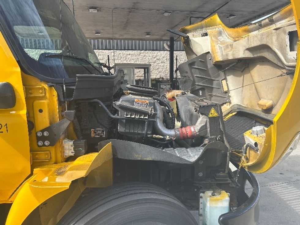 Medium Duty Box Truck-Light and Medium Duty Trucks-International-2022-MV607-Conyers-GA-245,613\n\t\tmiles-$ 47,750 - Image 23