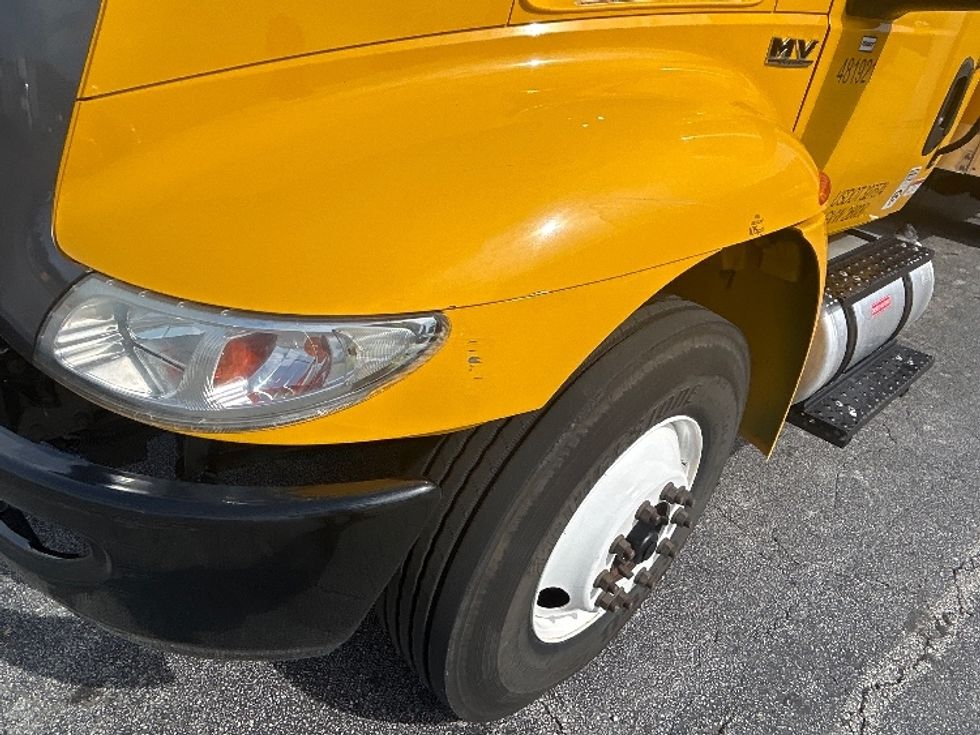 Medium Duty Box Truck-Light and Medium Duty Trucks-International-2022-MV607-Conyers-GA-245,613\n\t\tmiles-$ 47,750 - Image 28