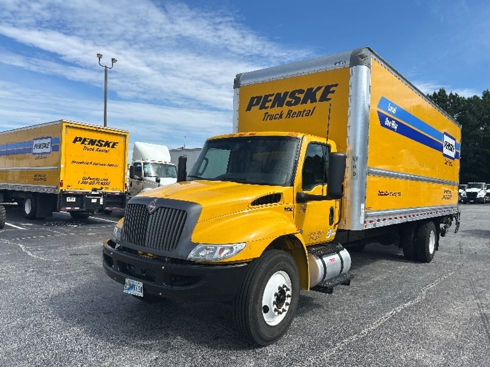 Medium Duty Box Truck-Light and Medium Duty Trucks-International-2022-MV607-Conyers-GA-245,613\n\t\tmiles-$ 47,750 - Image 3