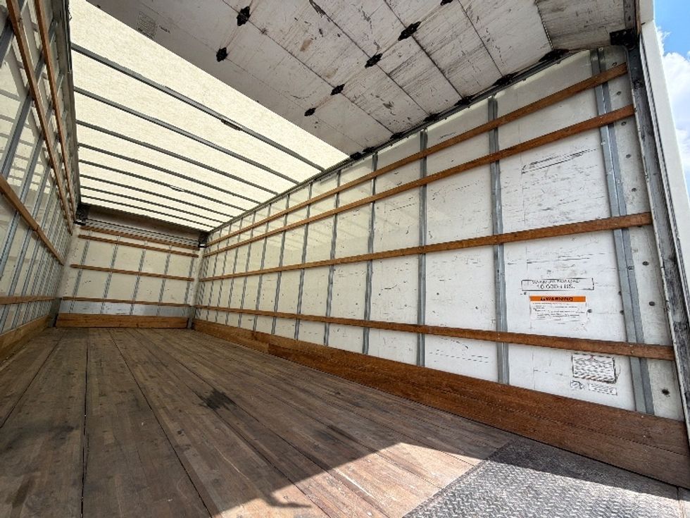 Medium Duty Box Truck-Light and Medium Duty Trucks-International-2022-MV607-Conyers-GA-255,276\n\t\tmiles-$ 40,250 - Image 11