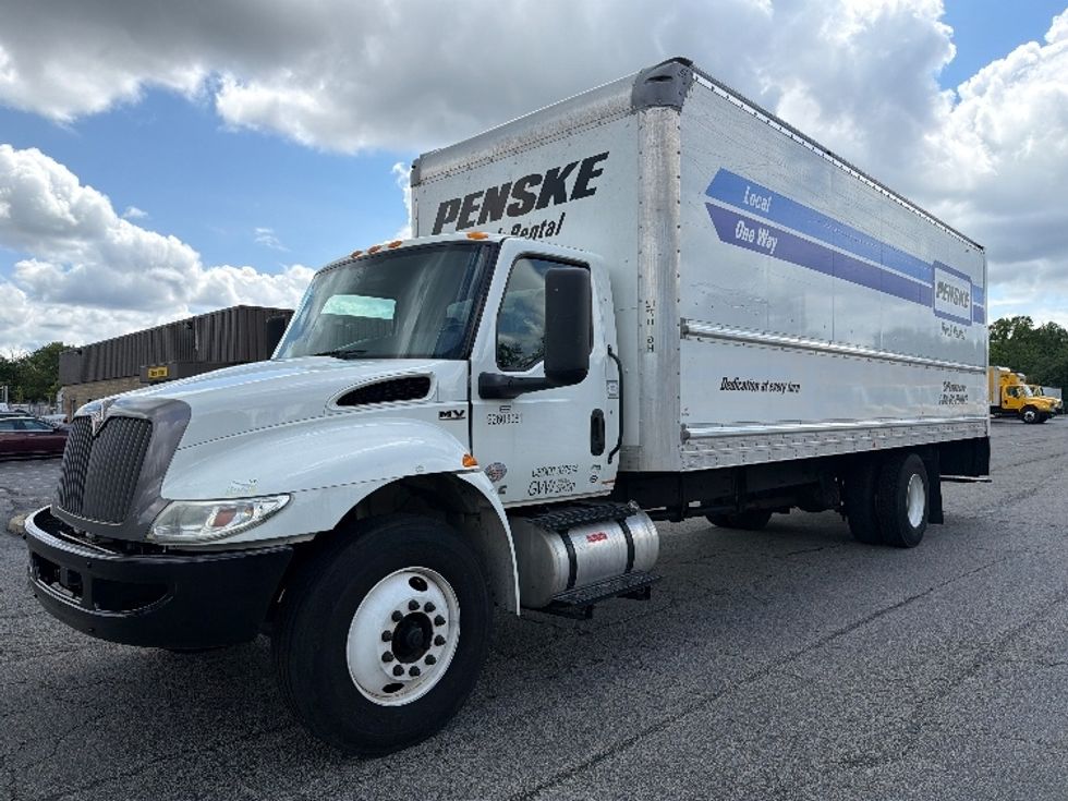 Medium Duty Box Truck-Light and Medium Duty Trucks-International-2022-MV607-Conyers-GA-255,276\n\t\tmiles-$ 40,250 - Image 3