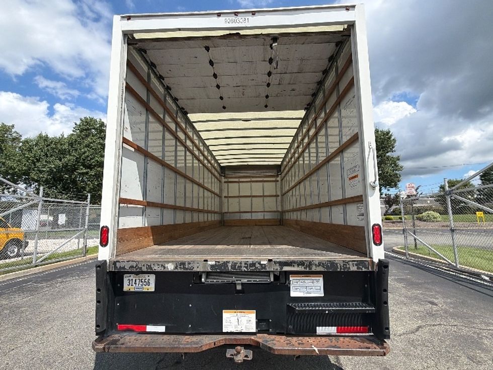 Medium Duty Box Truck-Light and Medium Duty Trucks-International-2022-MV607-Conyers-GA-255,276\n\t\tmiles-$ 40,250 - Image 8