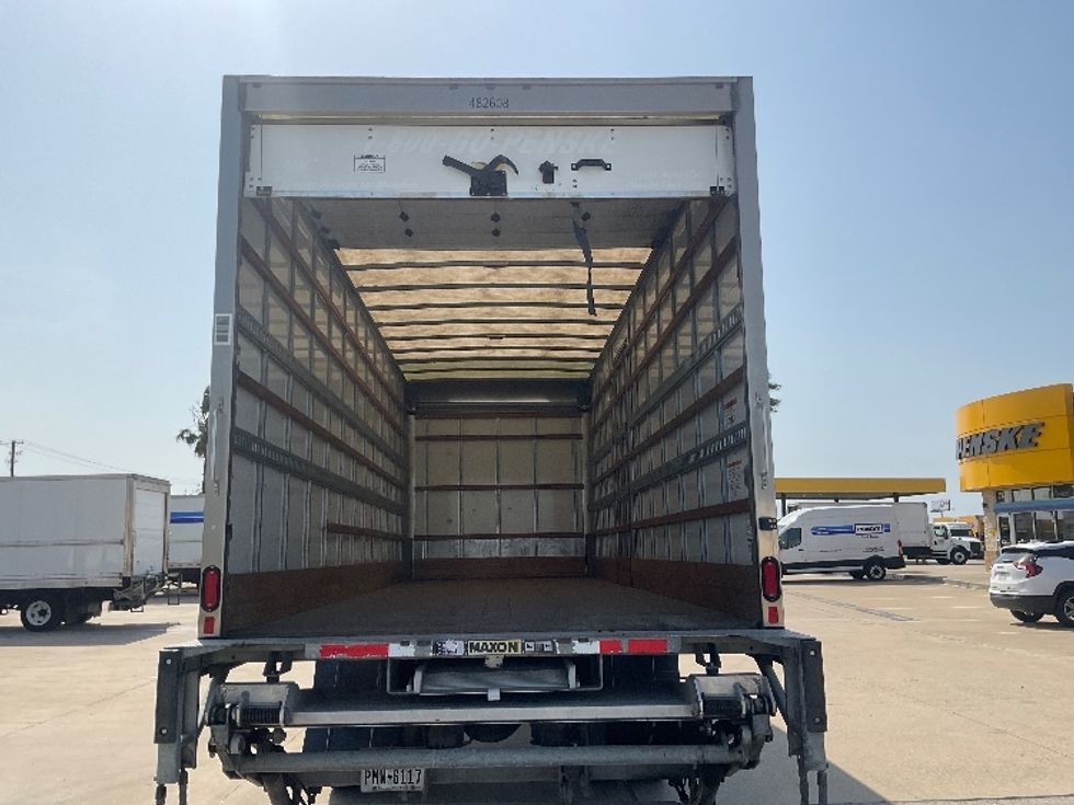Medium Duty Box Truck-Light and Medium Duty Trucks-International-2022-MV607-Corpus Christi-TX-110,791\n\t\tmiles-$ 73,250 - Image 8