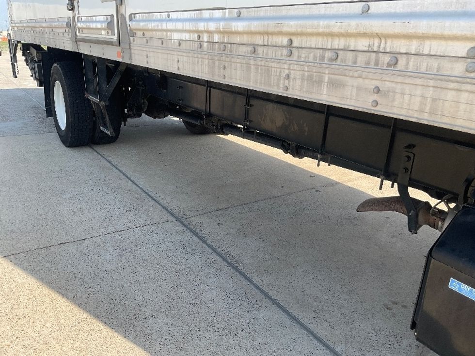Medium Duty Box Truck-Light and Medium Duty Trucks-International-2022-MV607-Corpus Christi-TX-110,791\n\t\tmiles-$ 73,250 - Image 14
