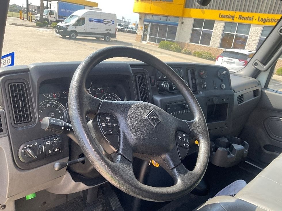 Medium Duty Box Truck-Light and Medium Duty Trucks-International-2022-MV607-Corpus Christi-TX-110,791\n\t\tmiles-$ 73,250 - Image 17