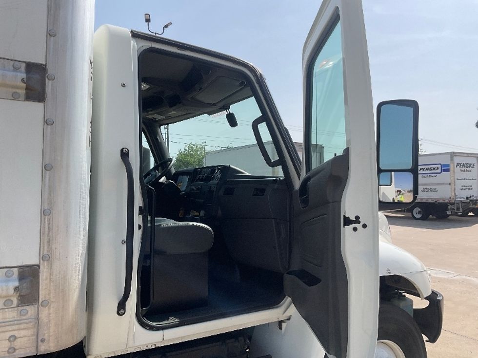 Medium Duty Box Truck-Light and Medium Duty Trucks-International-2022-MV607-Corpus Christi-TX-110,791\n\t\tmiles-$ 73,250 - Image 20