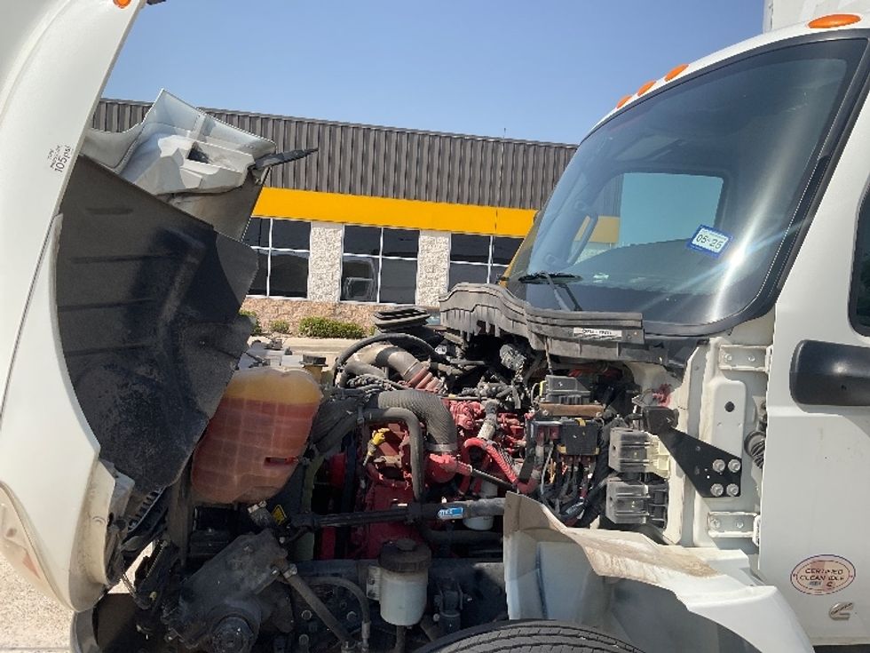 Medium Duty Box Truck-Light and Medium Duty Trucks-International-2022-MV607-Corpus Christi-TX-110,791\n\t\tmiles-$ 73,250 - Image 24