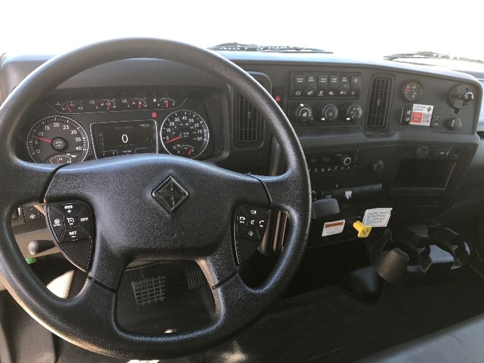 Medium Duty Box Truck-Light and Medium Duty Trucks-International-2022-MV607-Corpus Christi-TX-136,088\n\t\tmiles-$ 68,750 - Image 18