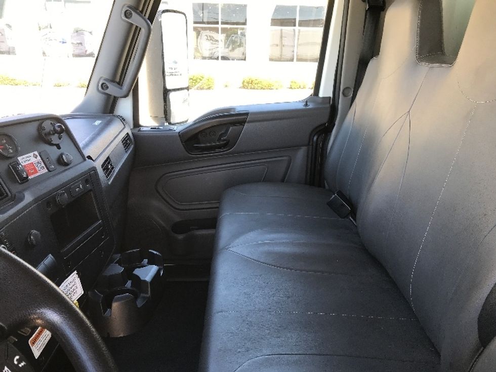Medium Duty Box Truck-Light and Medium Duty Trucks-International-2022-MV607-Corpus Christi-TX-136,088\n\t\tmiles-$ 68,750 - Image 19