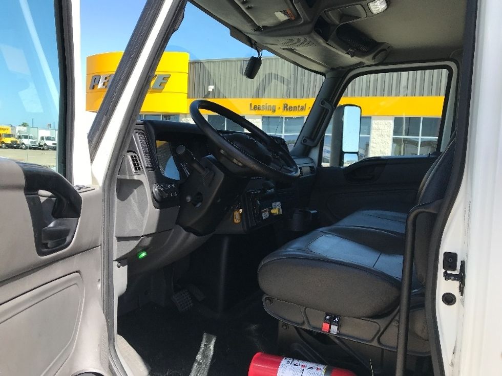 Medium Duty Box Truck-Light and Medium Duty Trucks-International-2022-MV607-Corpus Christi-TX-136,088\n\t\tmiles-$ 68,750 - Image 16