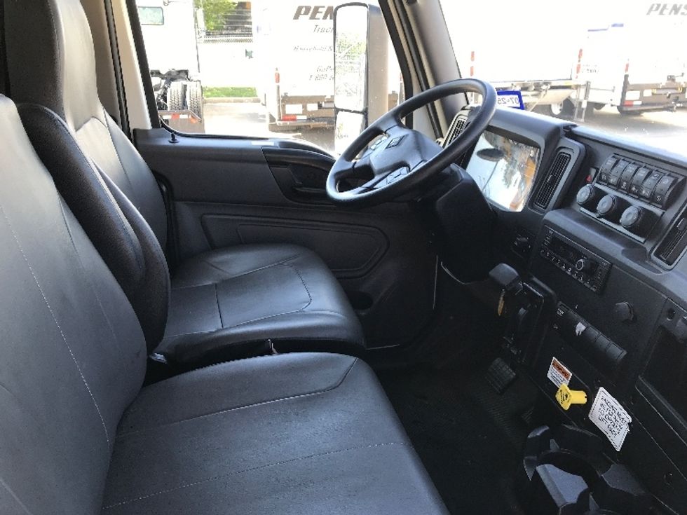 Medium Duty Box Truck-Light and Medium Duty Trucks-International-2022-MV607-Corpus Christi-TX-136,088\n\t\tmiles-$ 68,750 - Image 22
