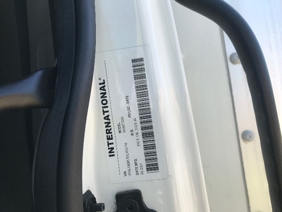 Medium Duty Box Truck-Light and Medium Duty Trucks-International-2022-MV607-Corpus Christi-TX-136,088\n\t\tmiles-$ 68,750 - Image 25