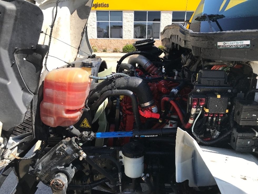 Medium Duty Box Truck-Light and Medium Duty Trucks-International-2022-MV607-Corpus Christi-TX-136,088\n\t\tmiles-$ 68,750 - Image 24