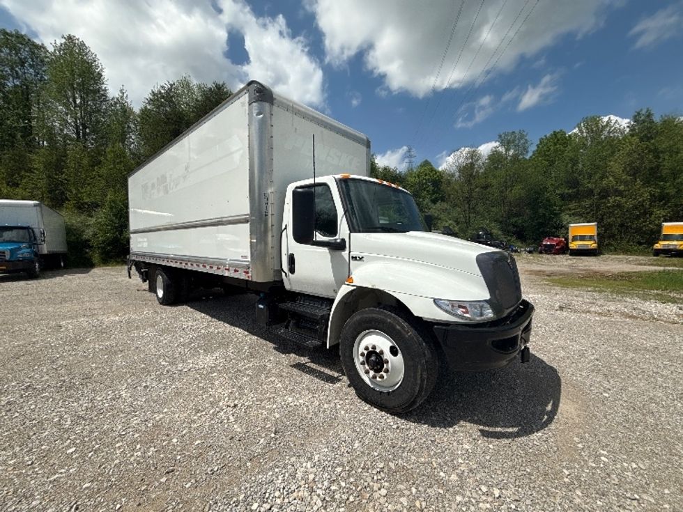 Medium Duty Box Truck-Light and Medium Duty Trucks-International-2022-MV607-Cross Lanes-WV-110,100\n\t\tmiles-$ 73,500 - Image 1