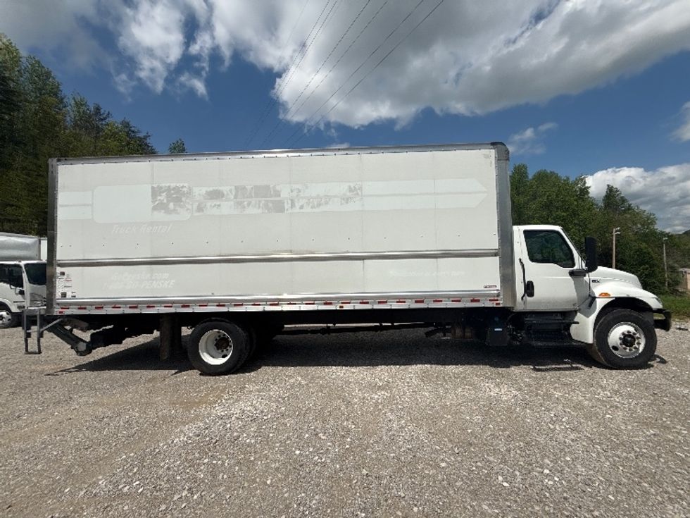 Medium Duty Box Truck-Light and Medium Duty Trucks-International-2022-MV607-Cross Lanes-WV-110,100\n\t\tmiles-$ 73,500 - Image 15