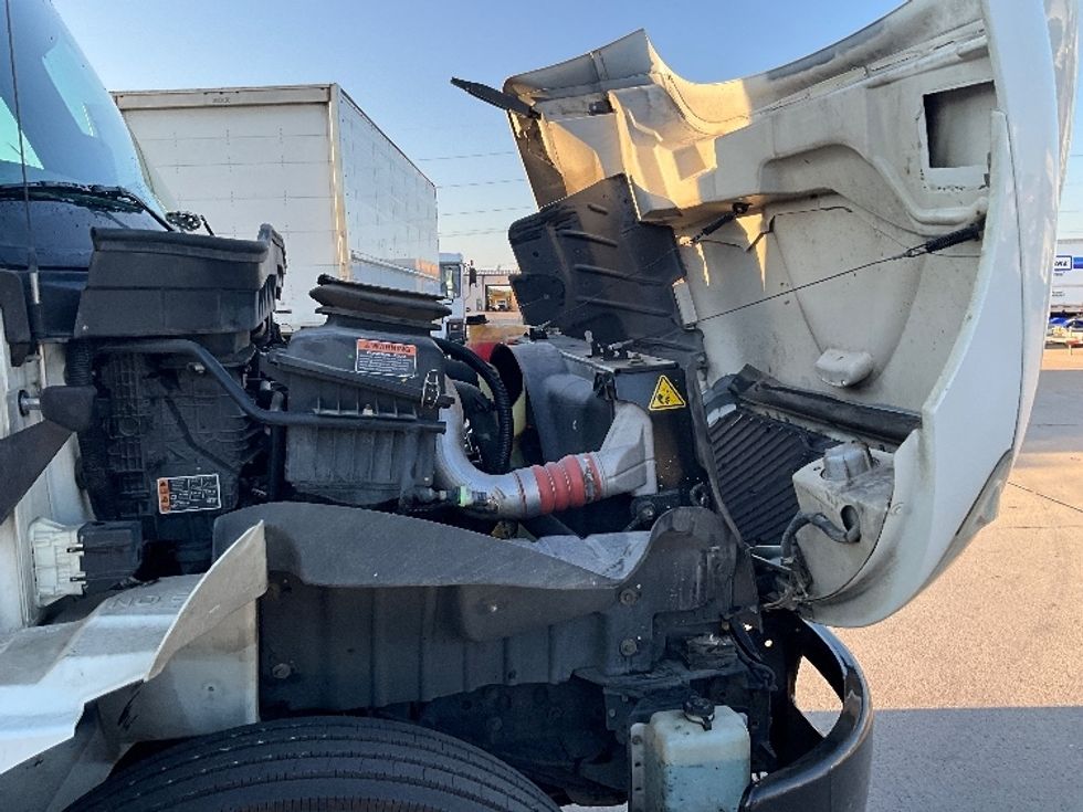 Medium Duty Box Truck-Light and Medium Duty Trucks-International-2022-MV607-Dallas-TX-186,532\n\t\tmiles-$ 66,500 - Image 23