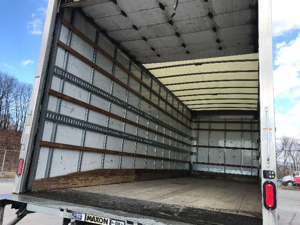Medium Duty Box Truck-Light and Medium Duty Trucks-International-2022-MV607-Dallas-TX-228,845\n\t\tmiles-$ 55,750 - Image 11