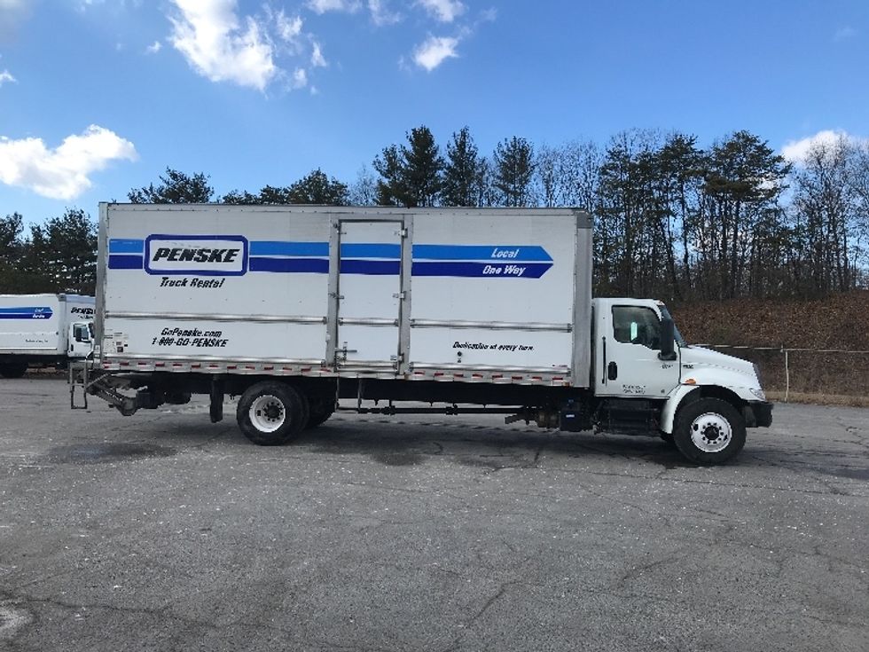 Medium Duty Box Truck-Light and Medium Duty Trucks-International-2022-MV607-Dallas-TX-228,845\n\t\tmiles-$ 55,750 - Image 15