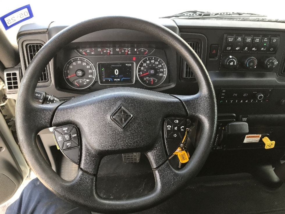 Medium Duty Box Truck-Light and Medium Duty Trucks-International-2022-MV607-Dallas-TX-228,845\n\t\tmiles-$ 55,750 - Image 18