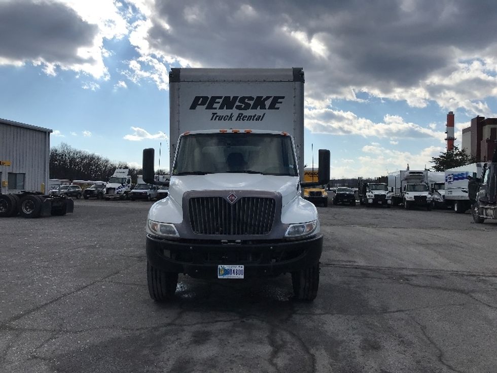 Medium Duty Box Truck-Light and Medium Duty Trucks-International-2022-MV607-Dallas-TX-228,845\n\t\tmiles-$ 55,750 - Image 2