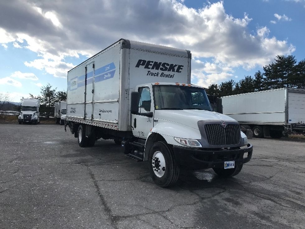 Medium Duty Box Truck-Light and Medium Duty Trucks-International-2022-MV607-Dallas-TX-228,845\n\t\tmiles-$ 55,750 - Image 3
