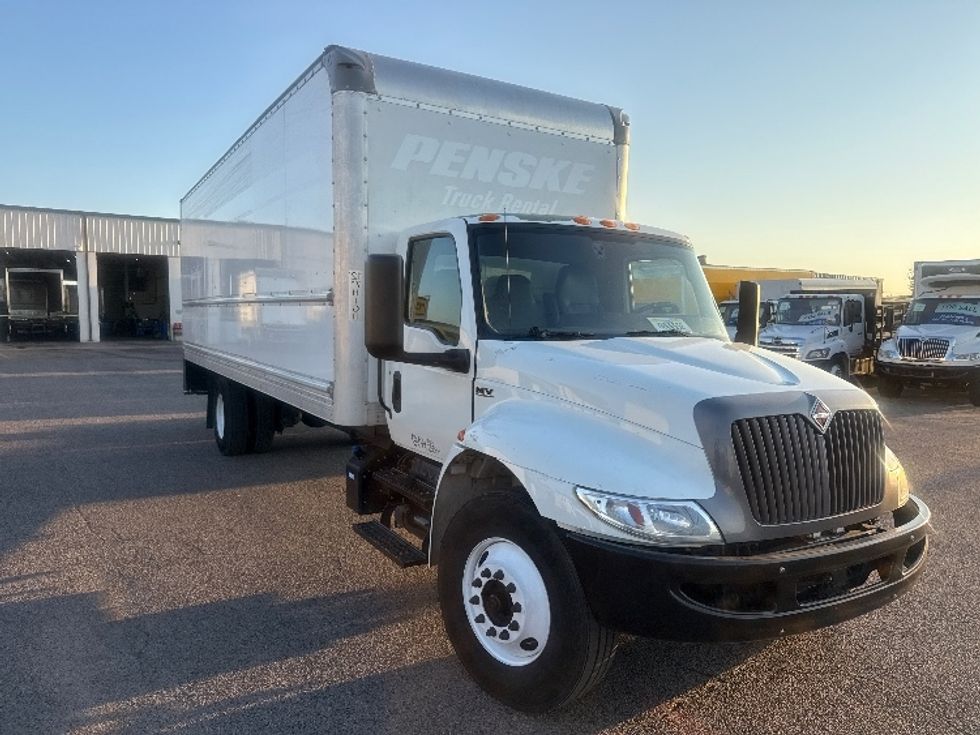 Medium Duty Box Truck-Light and Medium Duty Trucks-International-2022-MV607-Dallas-TX-240,024\n\t\tmiles-$ 43,000 - Image 1