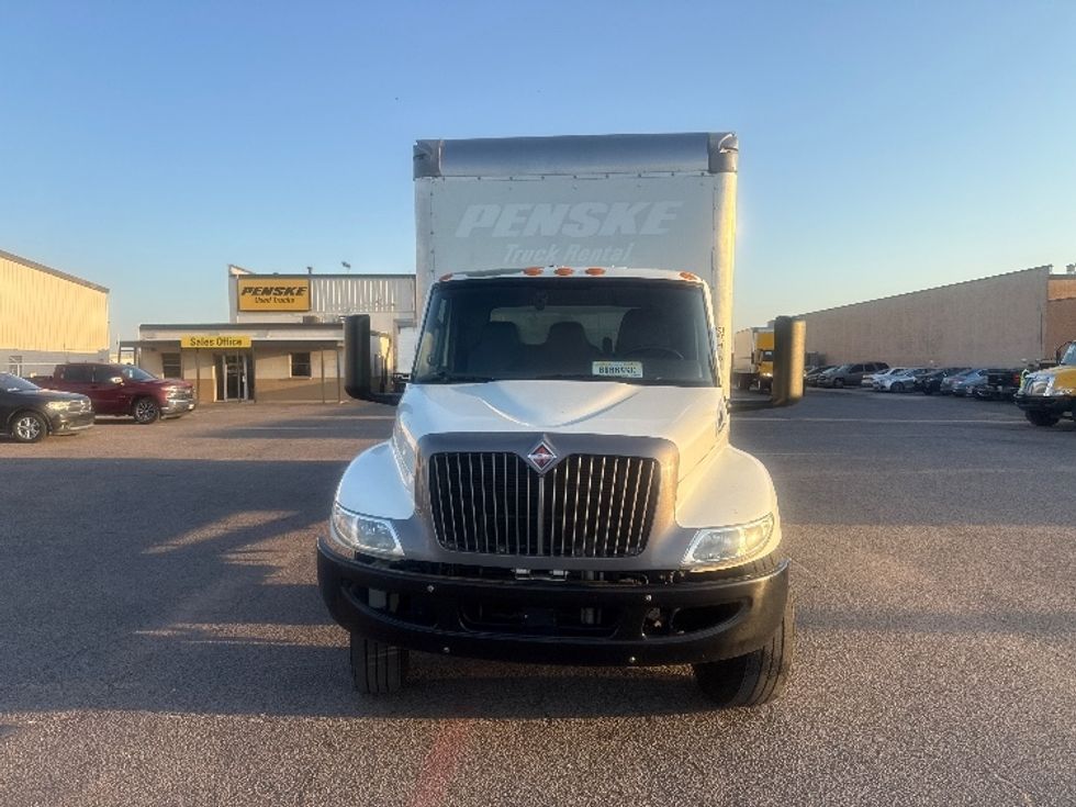 Medium Duty Box Truck-Light and Medium Duty Trucks-International-2022-MV607-Dallas-TX-240,024\n\t\tmiles-$ 43,000 - Image 2