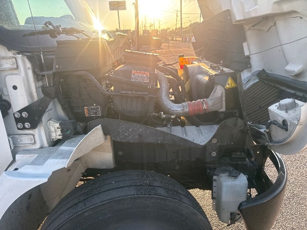 Medium Duty Box Truck-Light and Medium Duty Trucks-International-2022-MV607-Dallas-TX-240,024\n\t\tmiles-$ 43,000 - Image 22