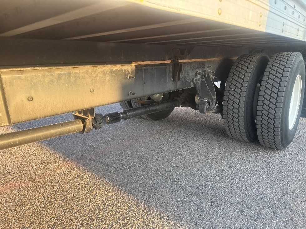 Medium Duty Box Truck-Light and Medium Duty Trucks-International-2022-MV607-Dallas-TX-240,024\n\t\tmiles-$ 43,000 - Image 5