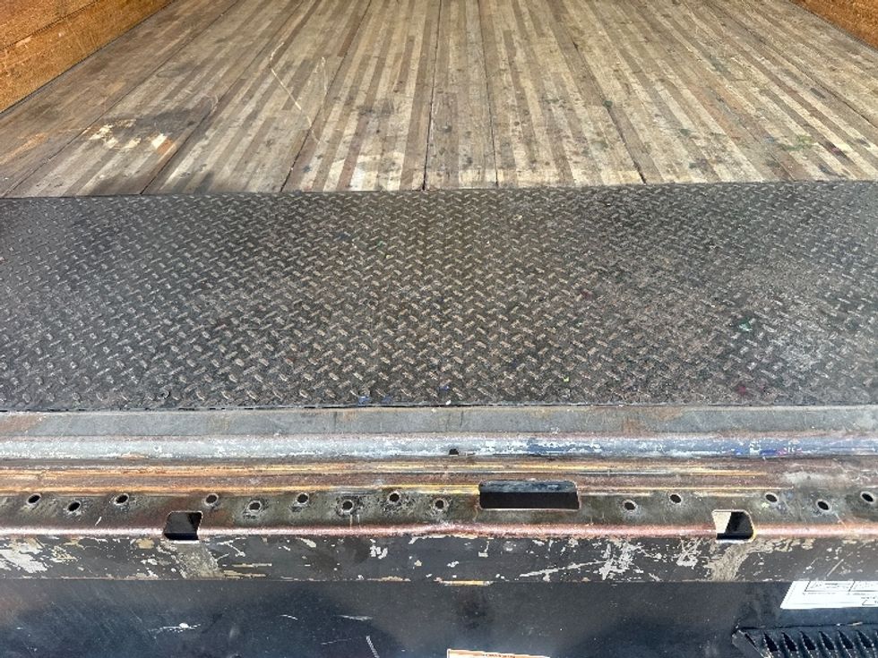 Medium Duty Box Truck-Light and Medium Duty Trucks-International-2022-MV607-Dallas-TX-240,024\n\t\tmiles-$ 43,000 - Image 9