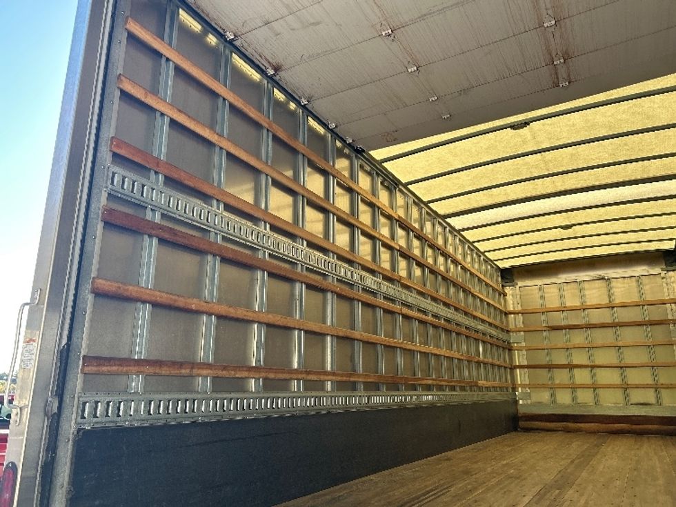 Medium Duty Box Truck-Light and Medium Duty Trucks-International-2022-MV607-Dalton-GA-205,943\n\t\tmiles-$ 56,250 - Image 10