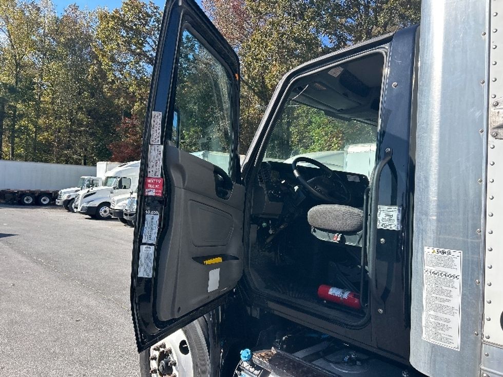 Medium Duty Box Truck-Light and Medium Duty Trucks-International-2022-MV607-Dalton-GA-205,943\n\t\tmiles-$ 56,250 - Image 15