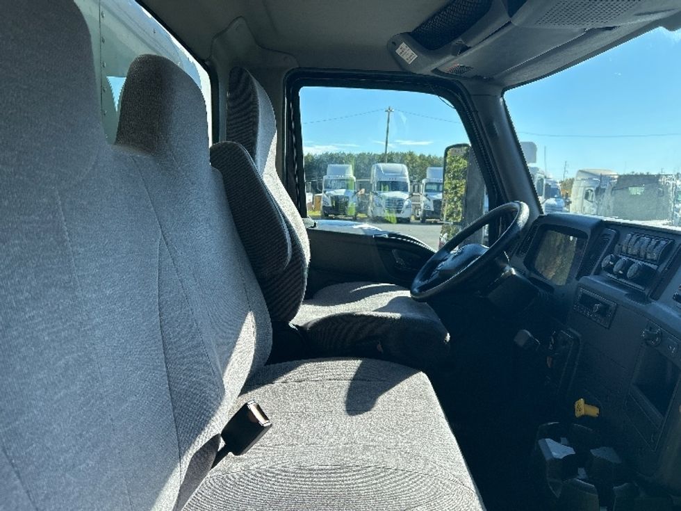 Medium Duty Box Truck-Light and Medium Duty Trucks-International-2022-MV607-Dalton-GA-205,943\n\t\tmiles-$ 56,250 - Image 21