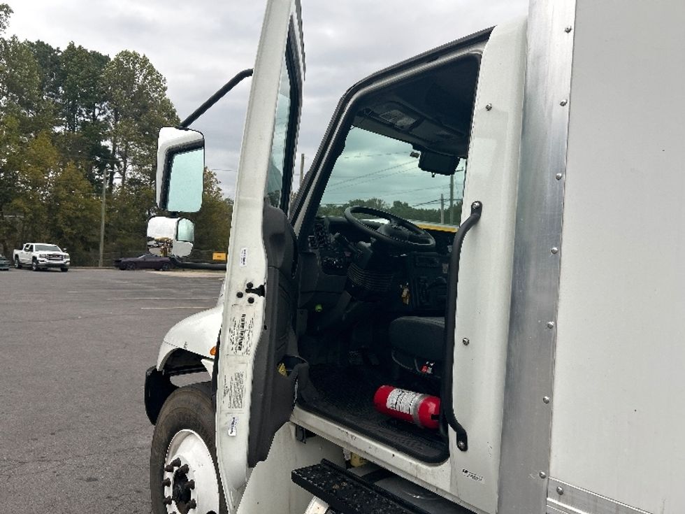 Medium Duty Box Truck-Light and Medium Duty Trucks-International-2022-MV607-Dalton-GA-224,328\n\t\tmiles-$ 52,750 - Image 16