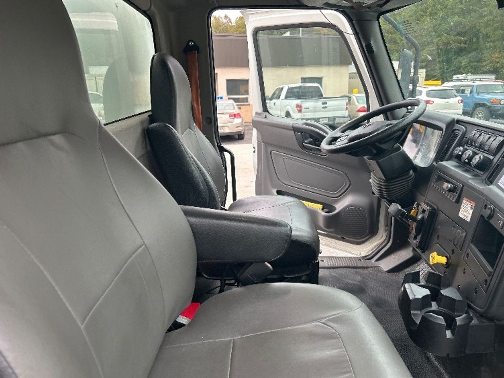 Medium Duty Box Truck-Light and Medium Duty Trucks-International-2022-MV607-Dalton-GA-224,328\n\t\tmiles-$ 52,750 - Image 21