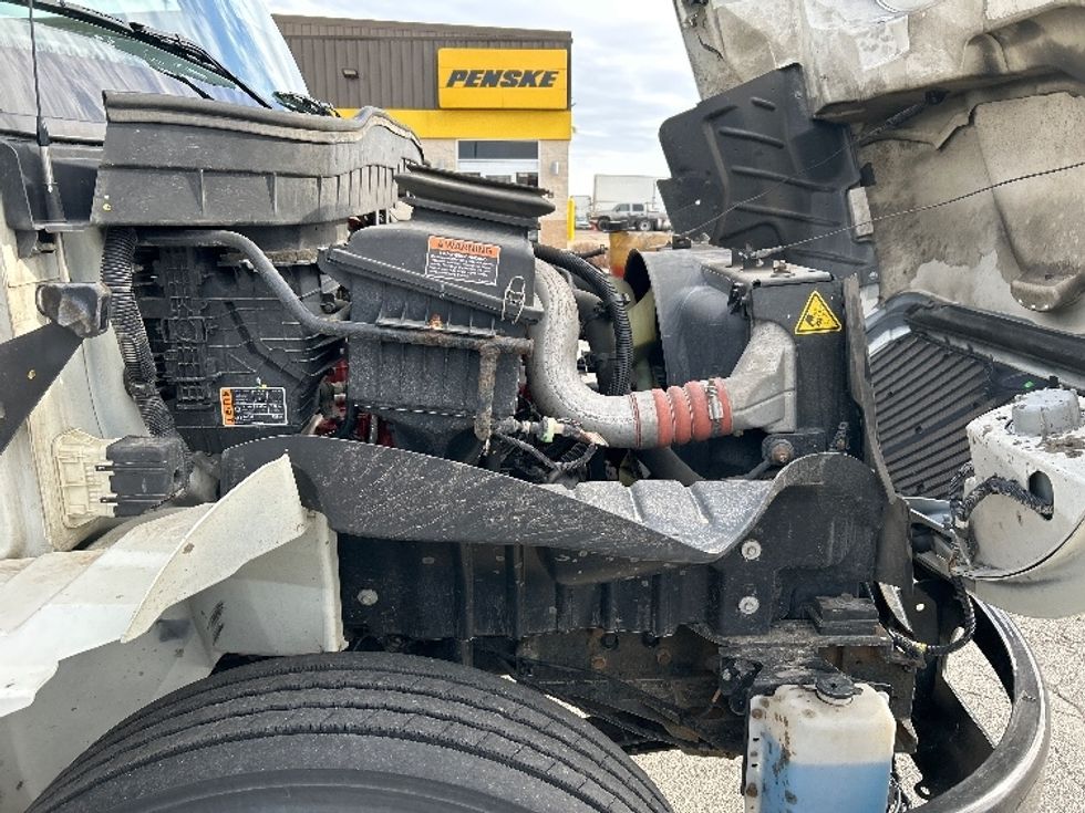 Medium Duty Box Truck-Light and Medium Duty Trucks-International-2022-MV607-Davenport-IA-140,182\n\t\tmiles-$ 68,000 - Image 23