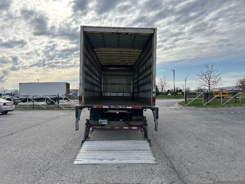 Medium Duty Box Truck-Light and Medium Duty Trucks-International-2022-MV607-Davenport-IA-140,182\n\t\tmiles-$ 68,000 - Image 9