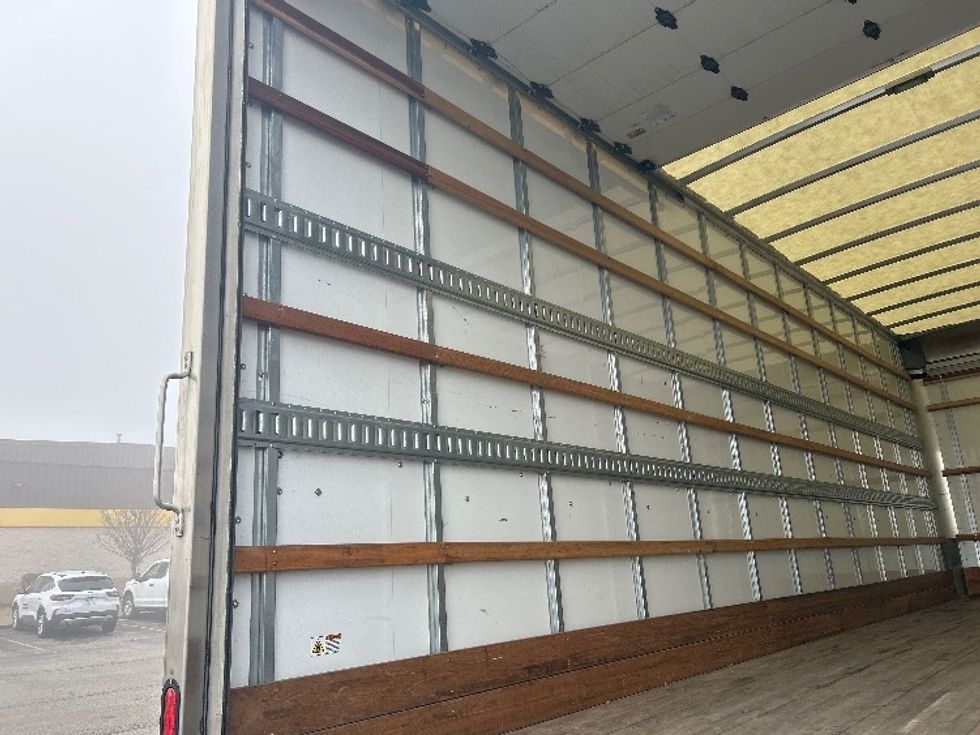Medium Duty Box Truck-Light and Medium Duty Trucks-International-2022-MV607-Davenport-IA-81,401\n\t\tmiles-$ 74,750 - Image 11
