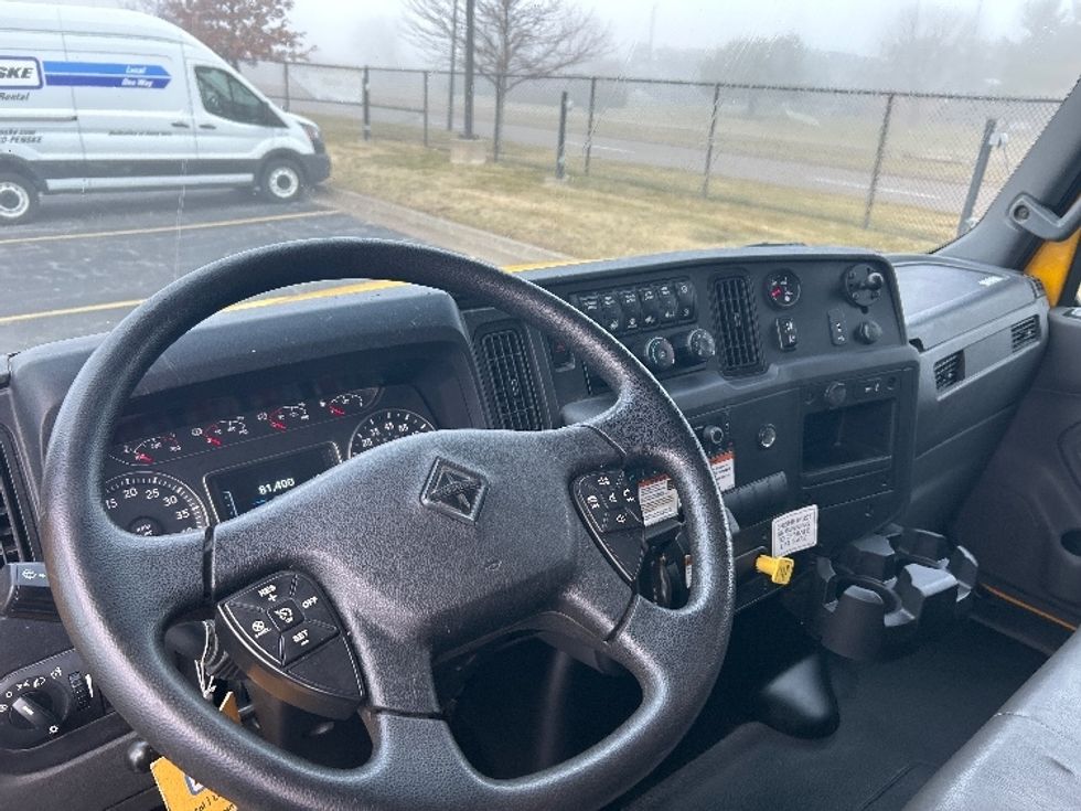 Medium Duty Box Truck-Light and Medium Duty Trucks-International-2022-MV607-Davenport-IA-81,401\n\t\tmiles-$ 74,750 - Image 17