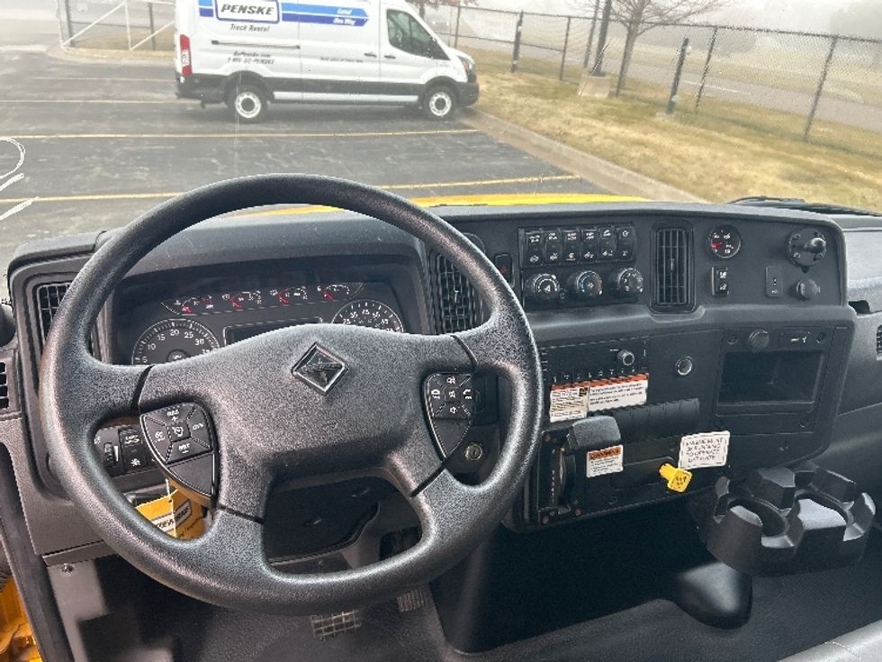 Medium Duty Box Truck-Light and Medium Duty Trucks-International-2022-MV607-Davenport-IA-81,401\n\t\tmiles-$ 74,750 - Image 18