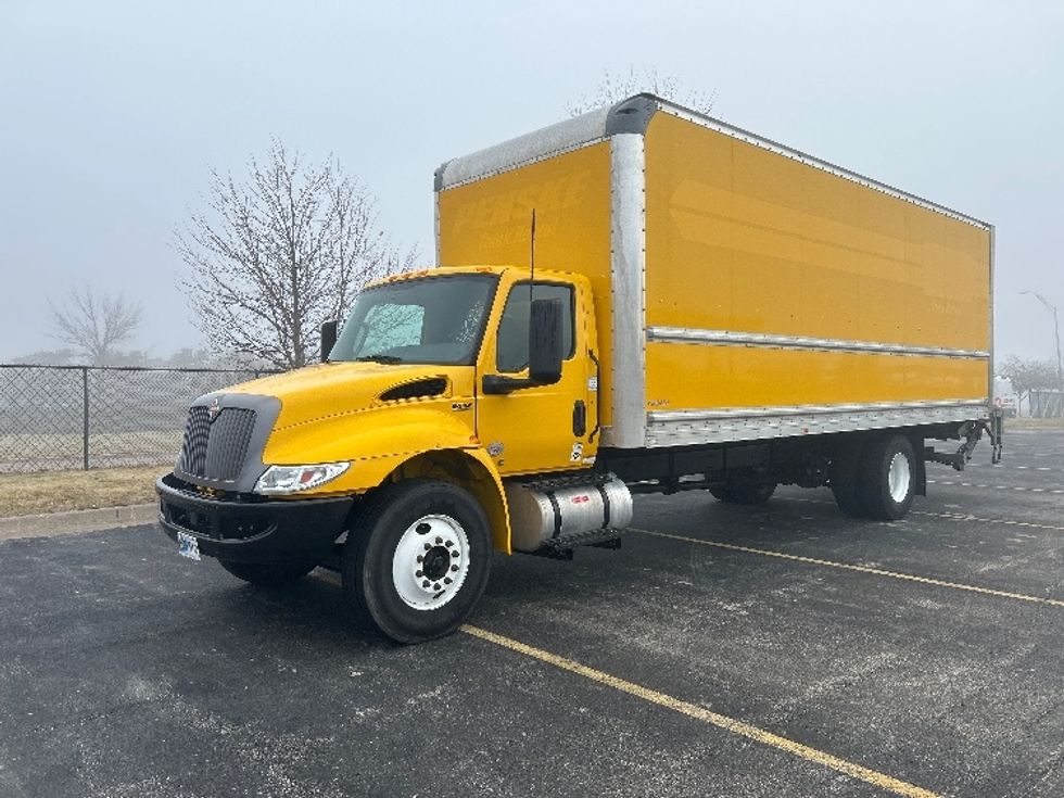 Medium Duty Box Truck-Light and Medium Duty Trucks-International-2022-MV607-Davenport-IA-81,401\n\t\tmiles-$ 74,750 - Image 3