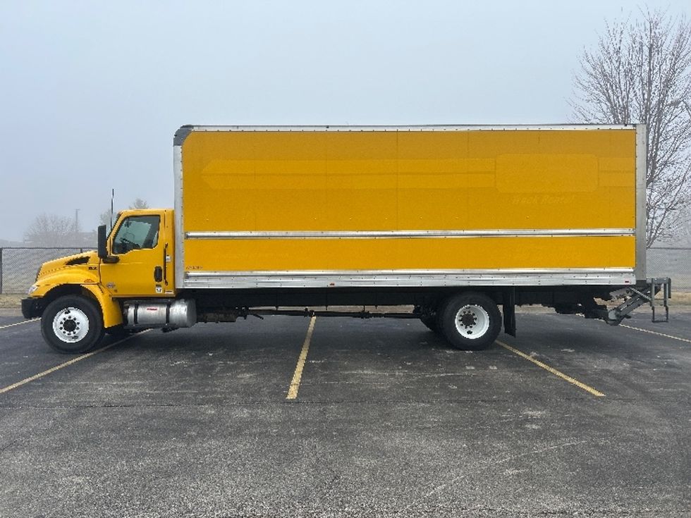 Medium Duty Box Truck-Light and Medium Duty Trucks-International-2022-MV607-Davenport-IA-81,401\n\t\tmiles-$ 74,750 - Image 4